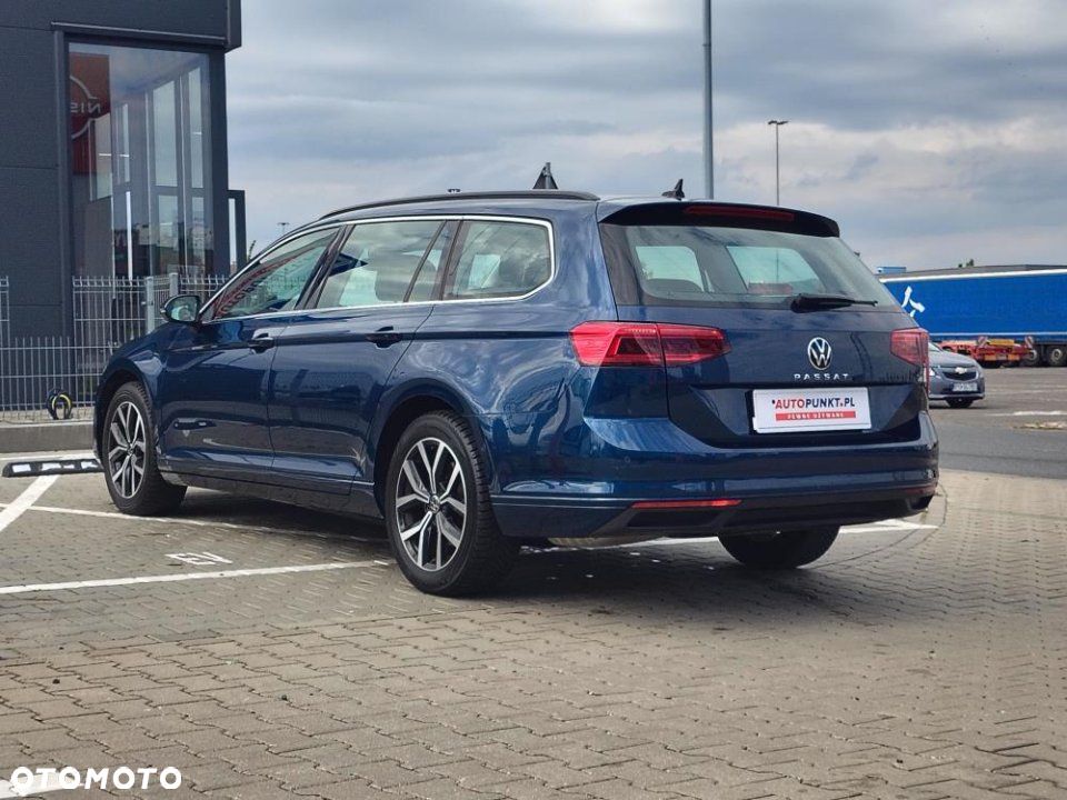 Volkswagen Passat - 7