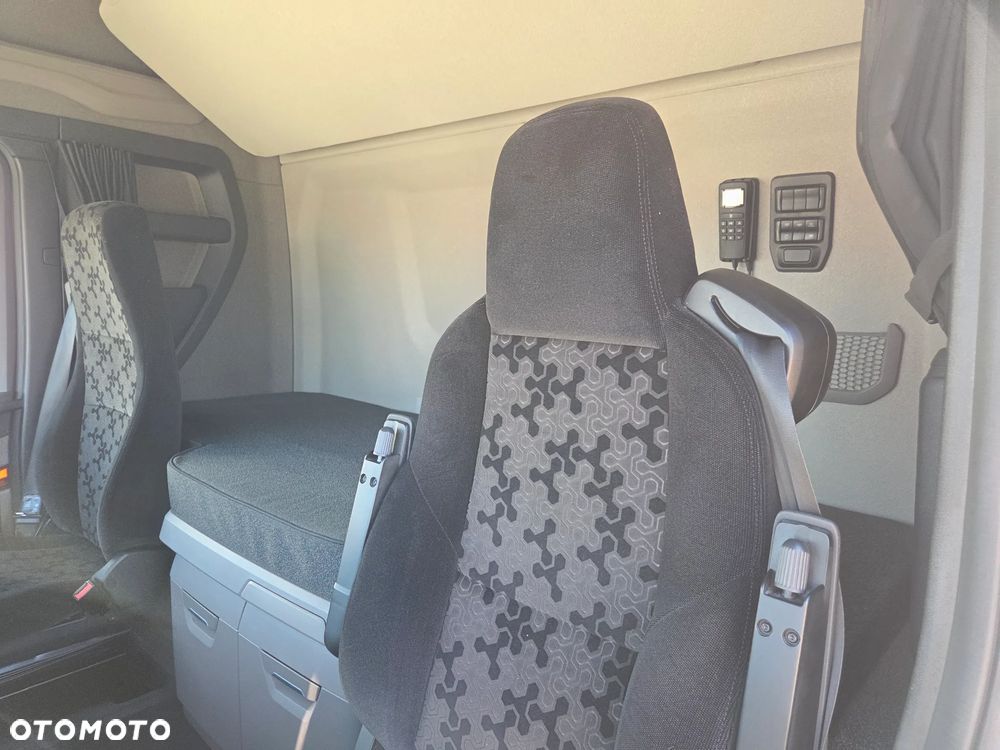 Scania S450/ 2022/ MEGA LOWDECK/ BAKI 1200L/ KLIMA POSTOJOWA/ FULL LEDY/ NOWEJ GENERACJI TACHO/ PO ZŁOTYM KONTRAKCIE - 14