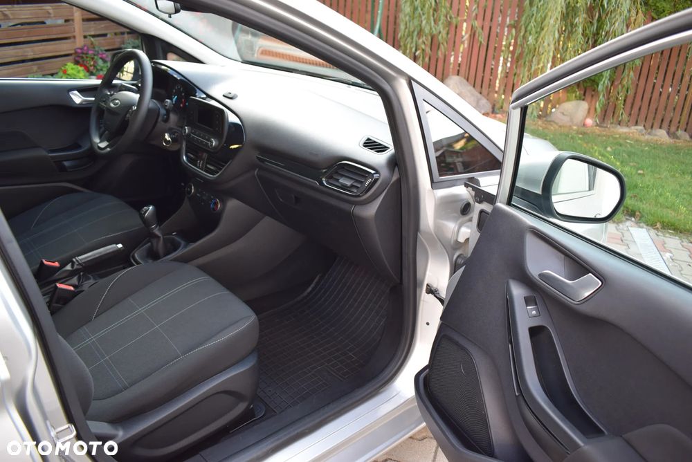 Ford Fiesta 1.1 COOL&CONNECT - 11
