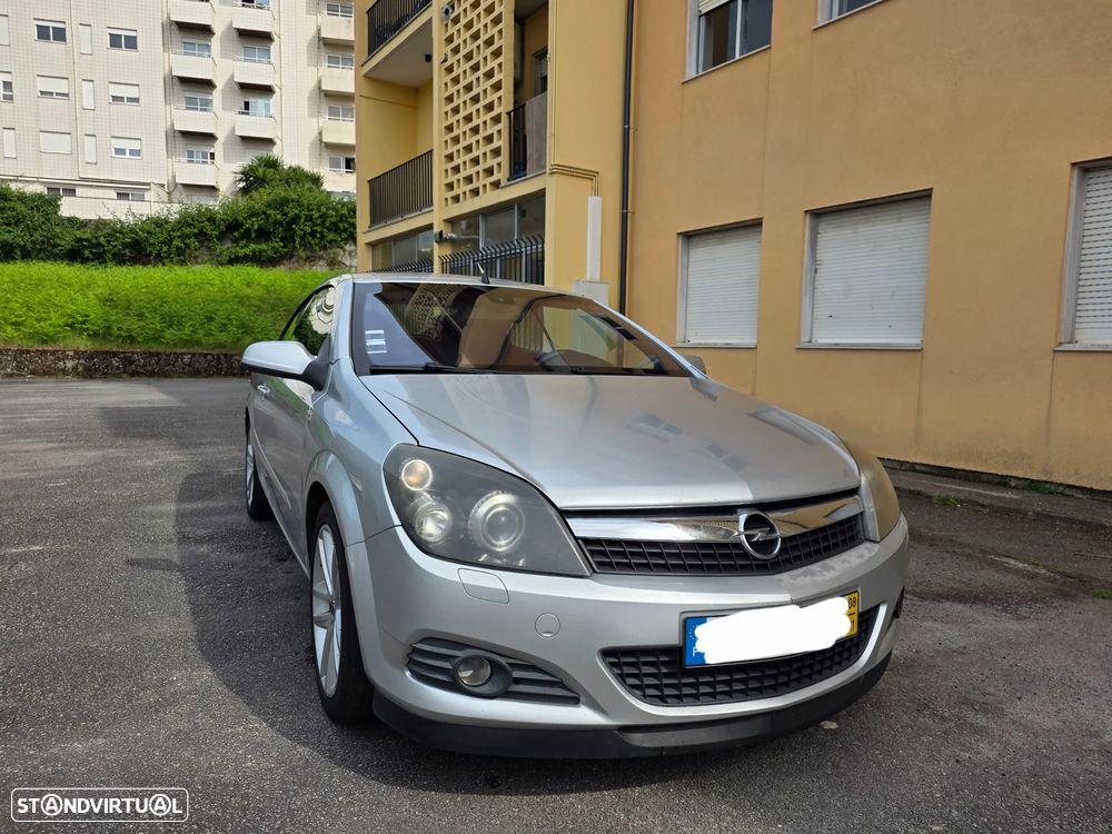 Opel Astra Cabrio TwinTop 1.9 CDTi - 2