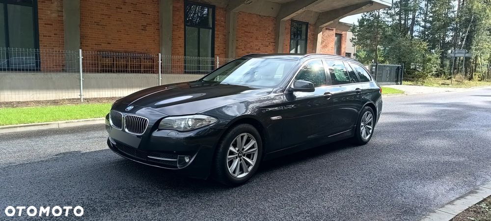 BMW Seria 5 520d Touring - 5