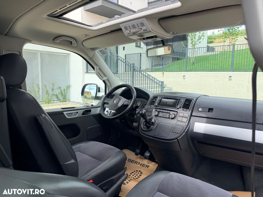 Volkswagen Multivan - 8