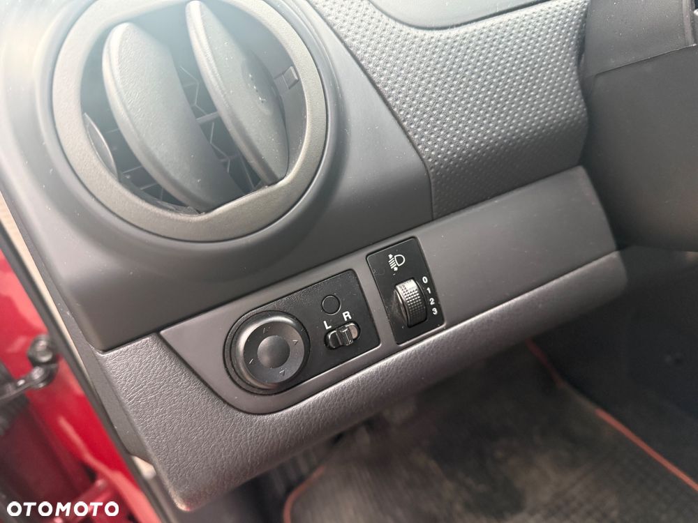 Chevrolet Aveo 1.2 16V LS - 12