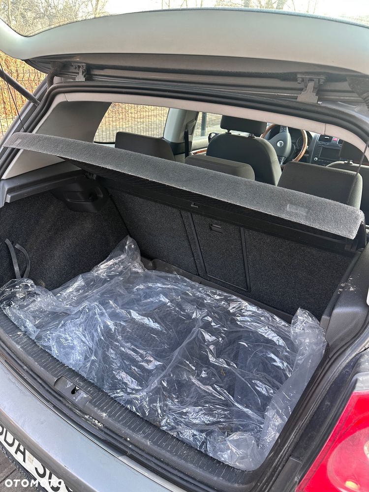 Volkswagen Golf 2.0 TDI Comfortline - 8