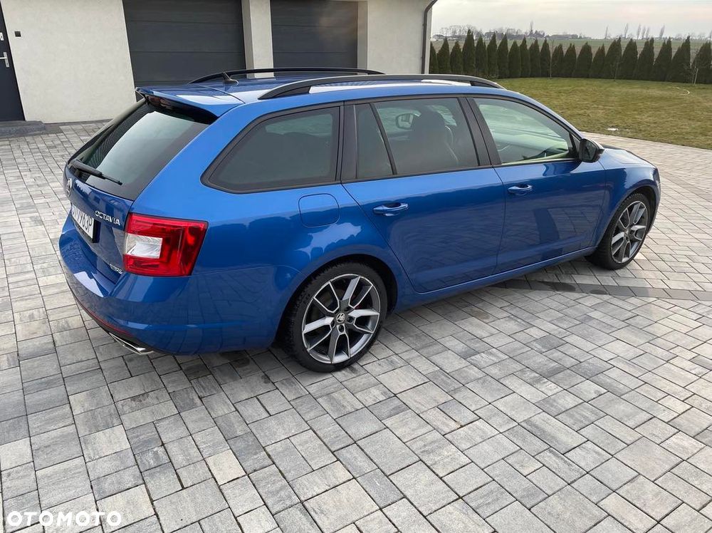 Skoda Octavia 2.0 TDI RS - 21