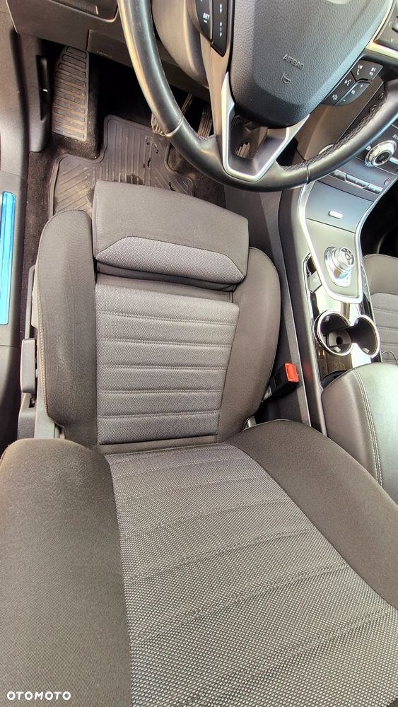 Ford S-Max - 18