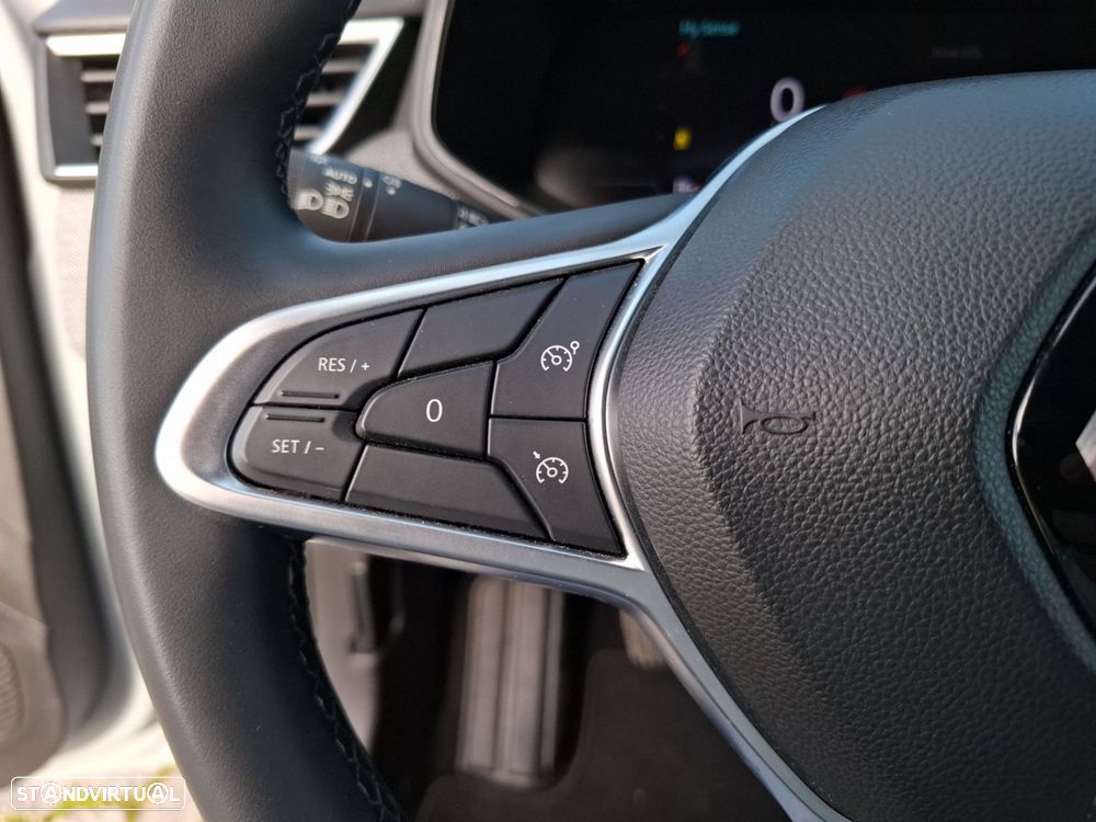 Renault Clio 1.0 TCe Techno Bi-Fuel - 16