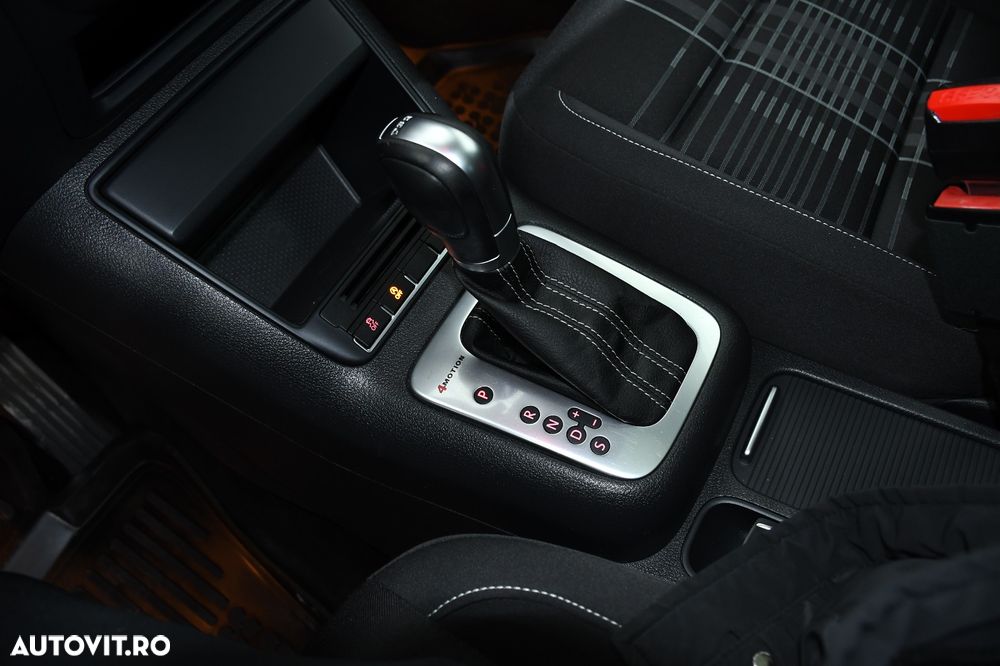 Volkswagen Tiguan 2.0 TDI DPF 4Motion BlueMotion Technology DSG Lounge Track & Style - 22