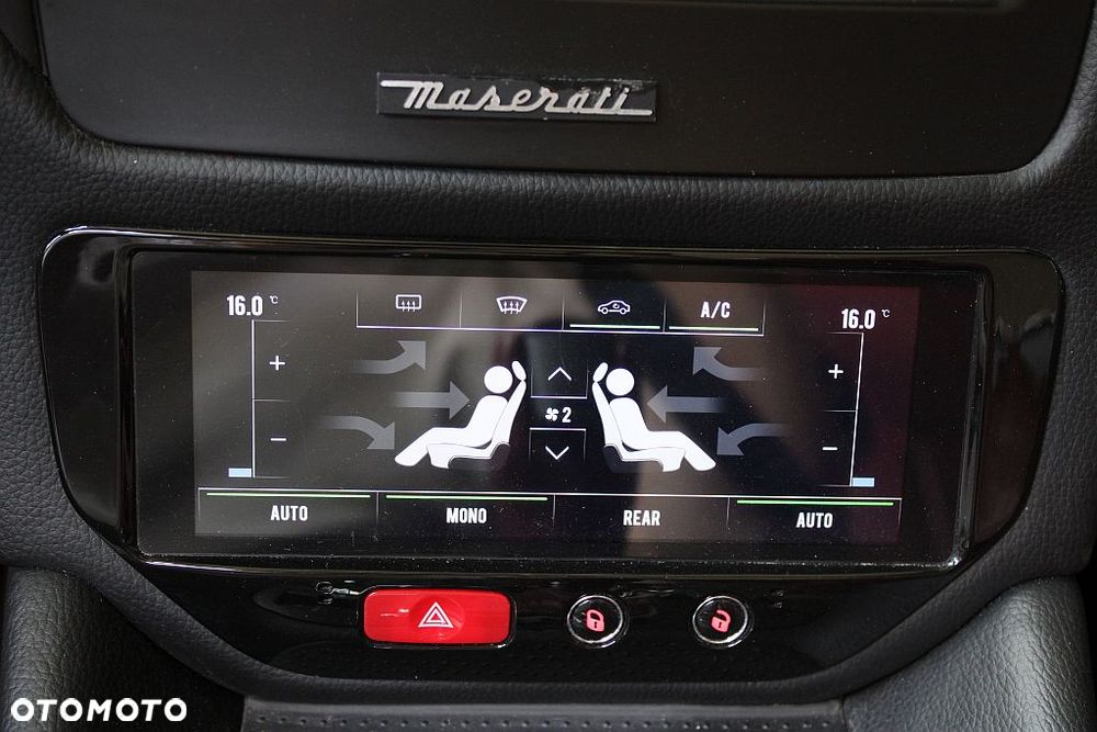 Maserati GranCabrio - 32