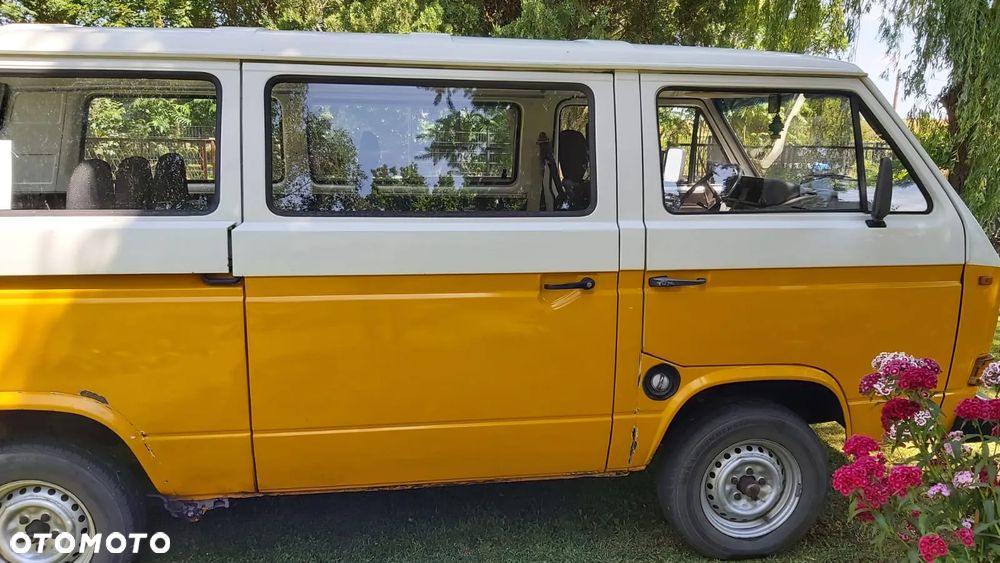 Volkswagen Transporter - 2