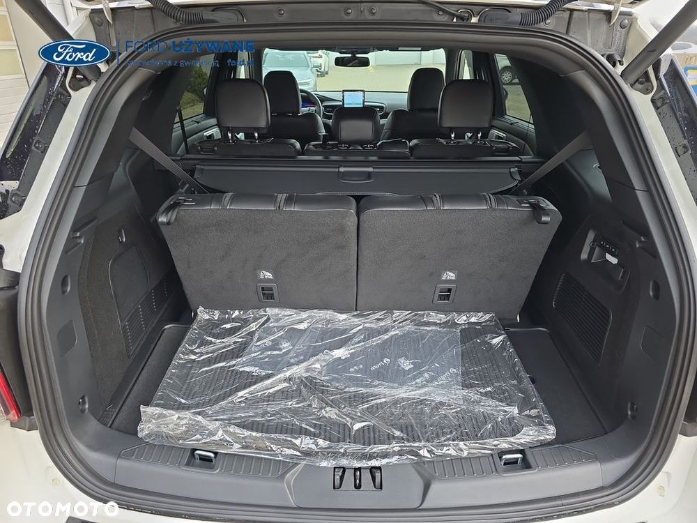 Ford Explorer - 18