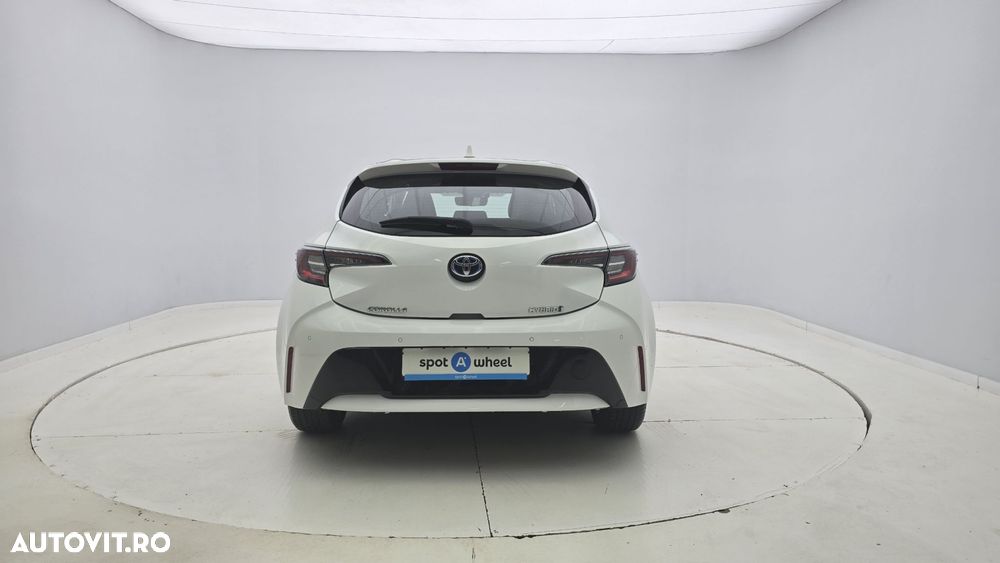 Toyota Corolla 1.8 HSD Business - 8