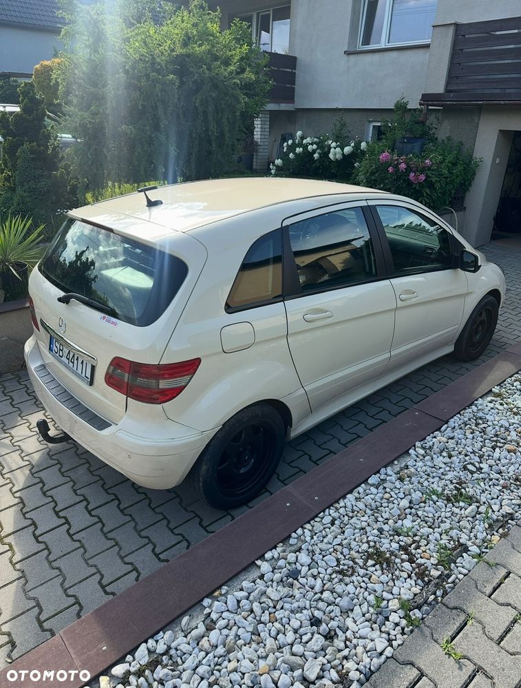 Mercedes-Benz Klasa B 180 CDI Autotronic Special Edition - 4