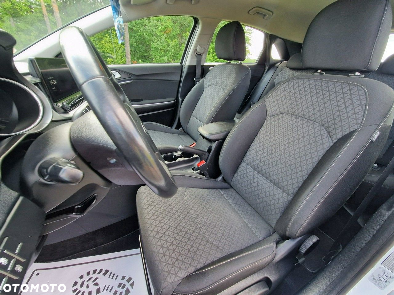 Kia Ceed - 17