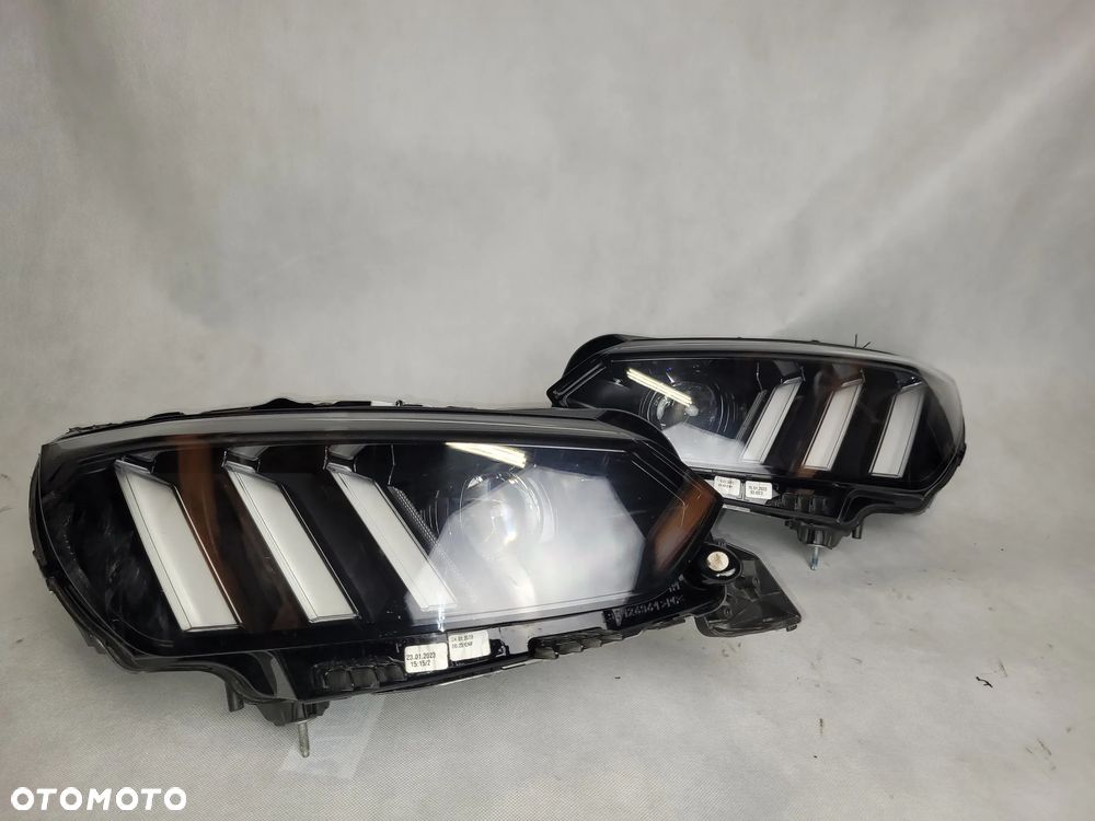 PEUGEOT 2008 II - LAMPA LAMPY PRZEDNIE PRZÓD - 2