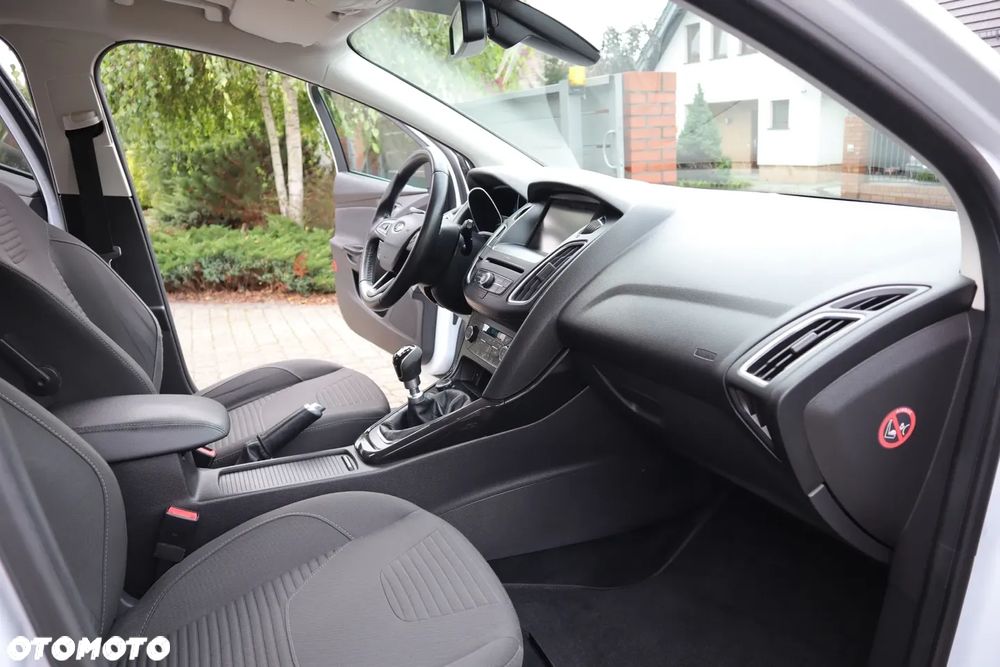Ford Focus SW 1.0 EcoBoost Titanium ASS - 10