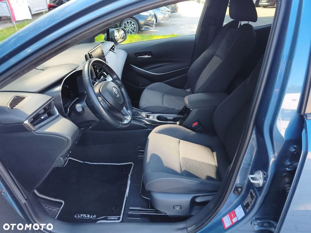 Toyota Corolla - 16