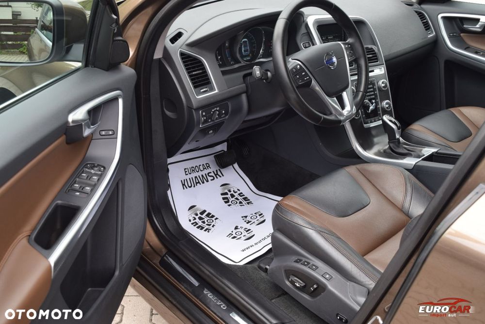 Volvo XC 60 D4 Geartronic Summum - 11