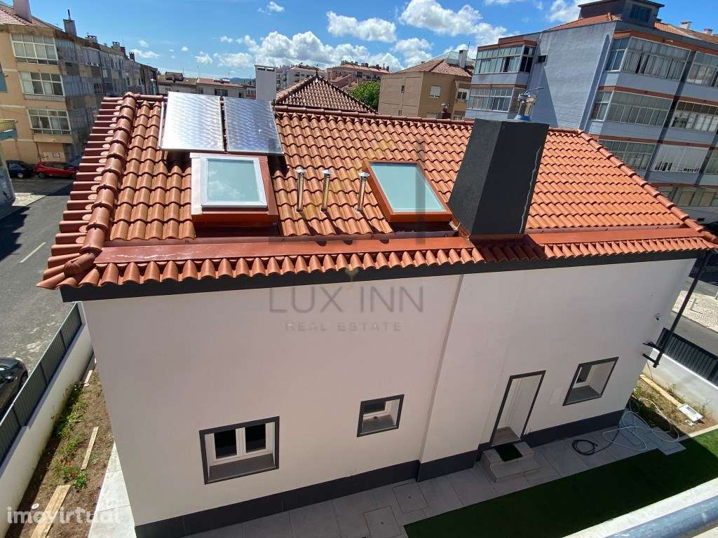 Moradia Nova T4 Isolada - Agualva Cacém - Grande imagem: 2/57