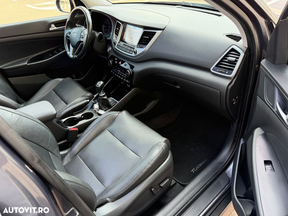 Hyundai Tucson blue 1.7 CRDi 2WD Intro Edition - 9