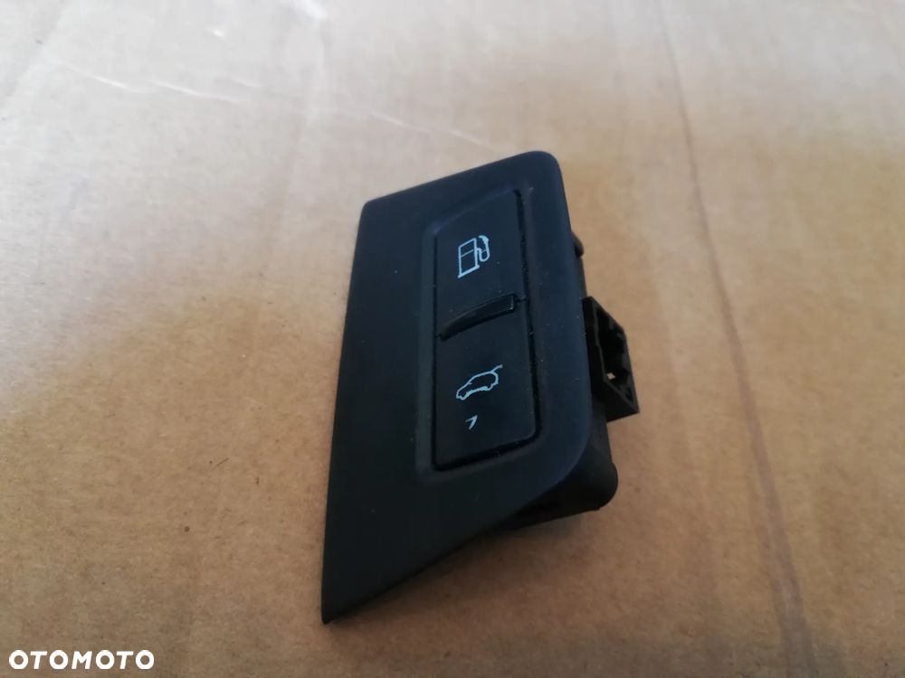 PRZEŁĄCZNIK PRZYCISK KLAPKI WLEWU POKRYWY BAGAŻNIKA AUDI Q7 4L 4L2959833 - 1