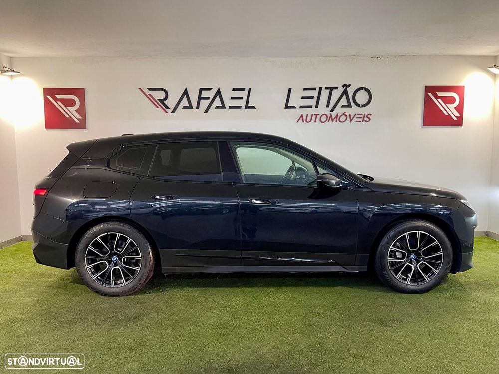 BMW iX xDrive 40 - 5