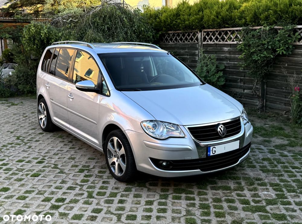 Volkswagen Touran 1.9 TDI Highline - 2