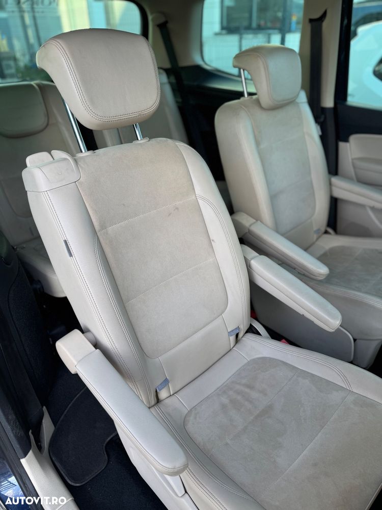 Volkswagen Sharan 2.0 TDI DSG Comfortline - 6