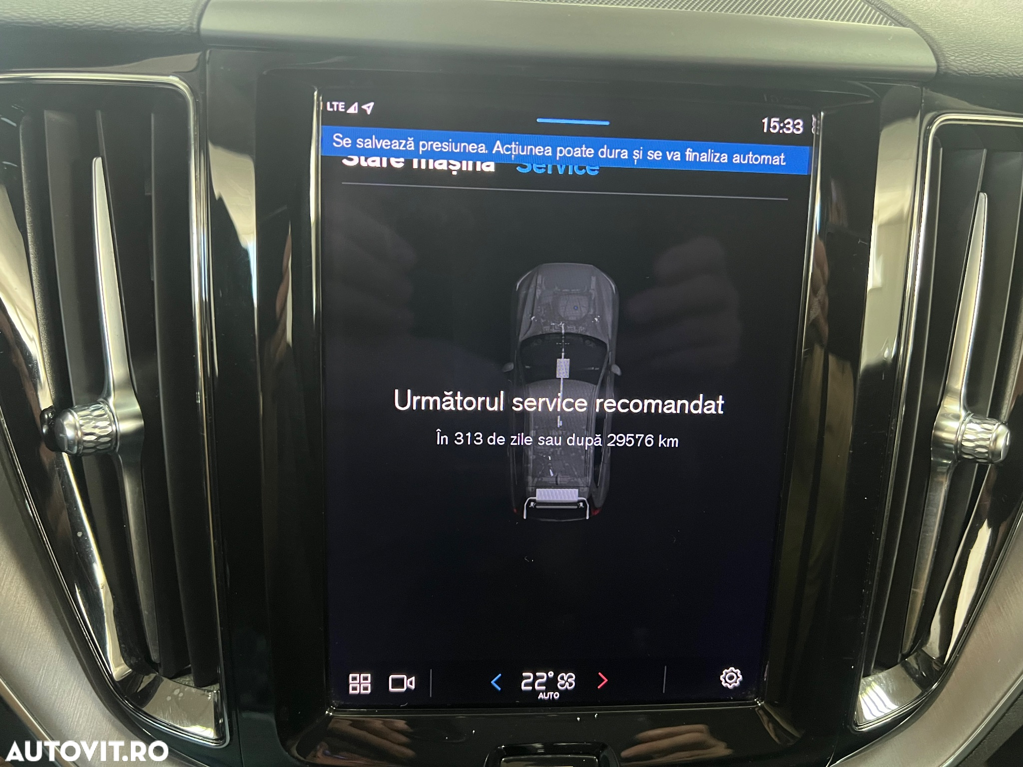 Volvo XC 60 B4 D AWD Geartronic Momentum Pro - 37