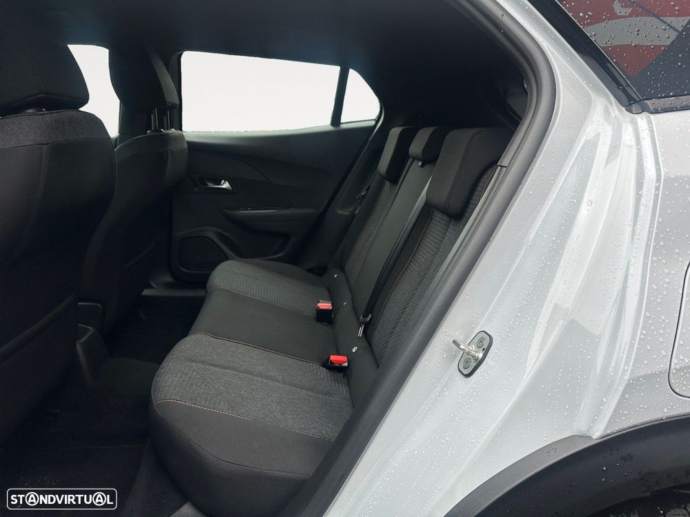 Peugeot 2008 1.2 PureTech Style - 13