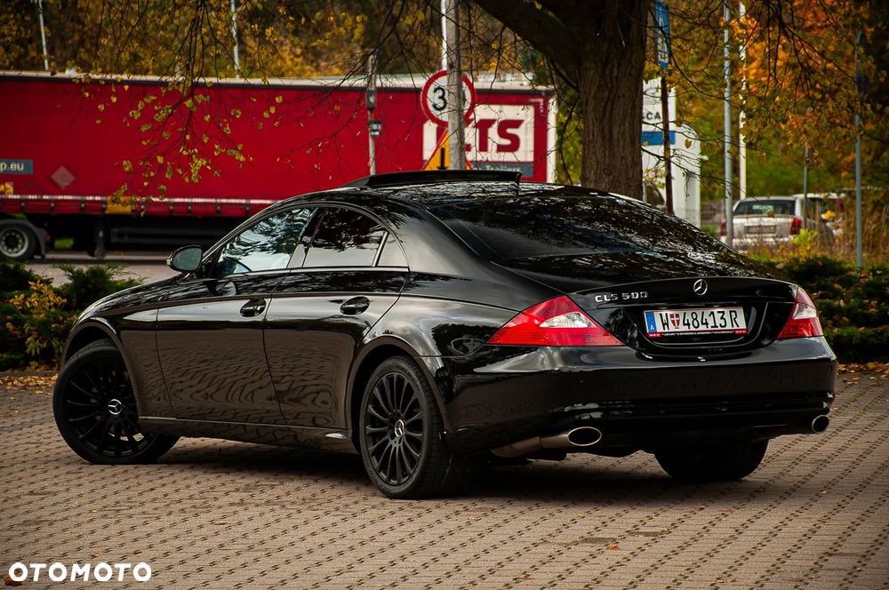 Mercedes-Benz CLS 500 - 4