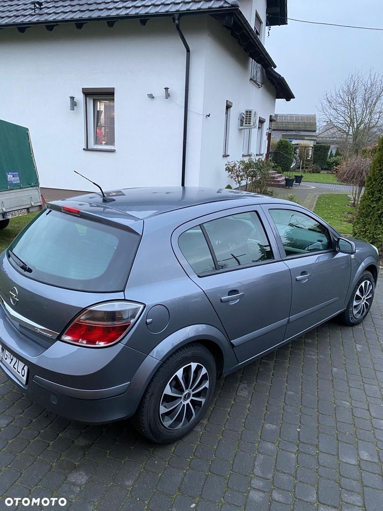 Opel Astra - 4