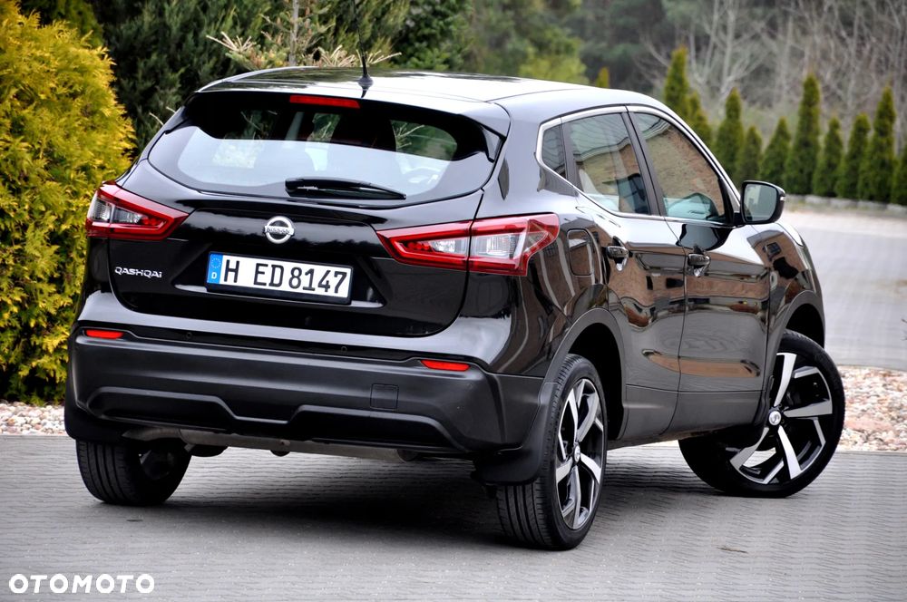 Nissan Qashqai 1.3 DIG-T SHIRO - 19