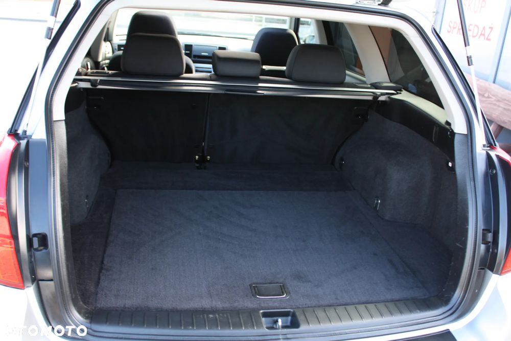 Subaru Legacy 2.5i AT - 33