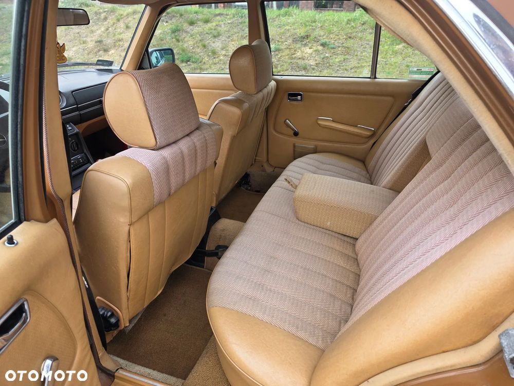 Mercedes-Benz W123 - 7