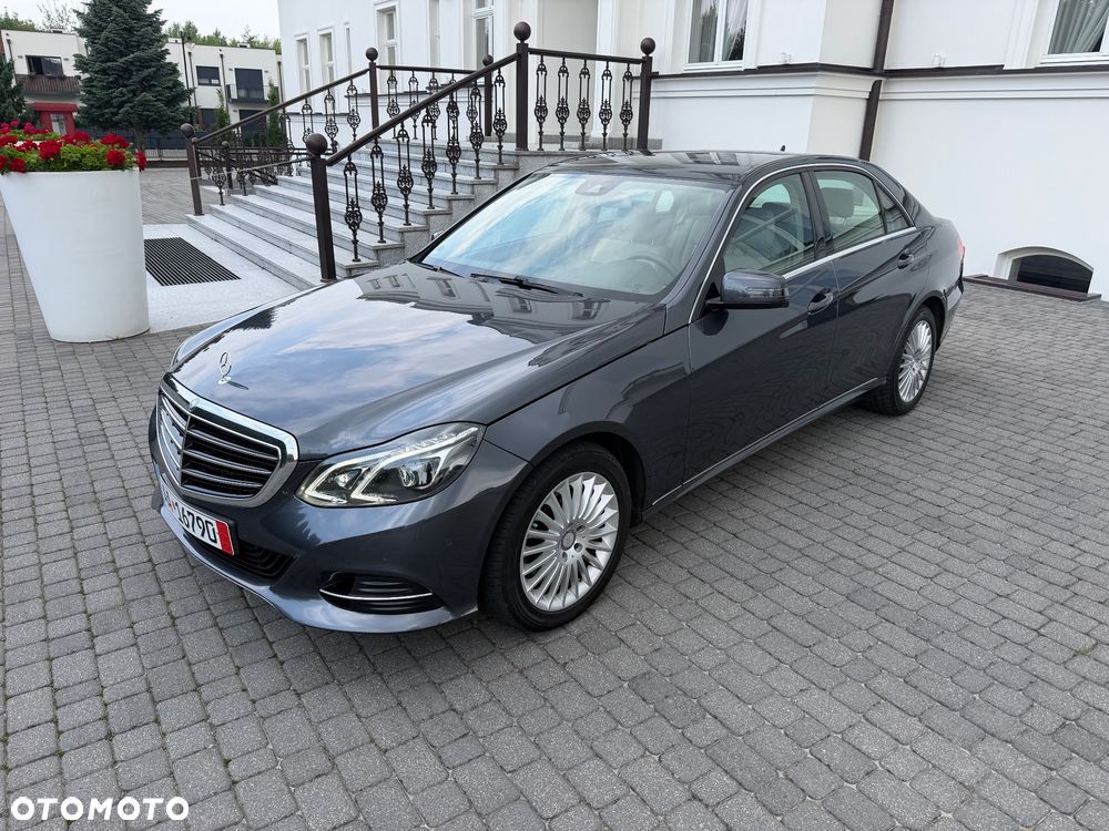 Mercedes-Benz Klasa E 300 BlueTEC HYBRID - 1