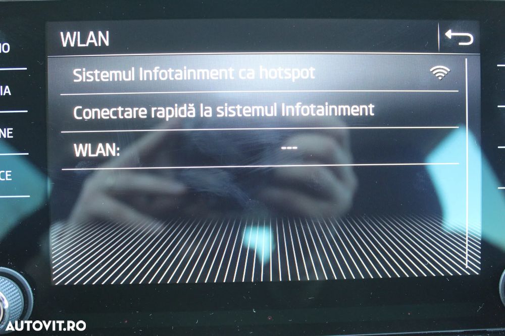 Skoda Karoq 2.0 TDI SCR DSG Style - 32