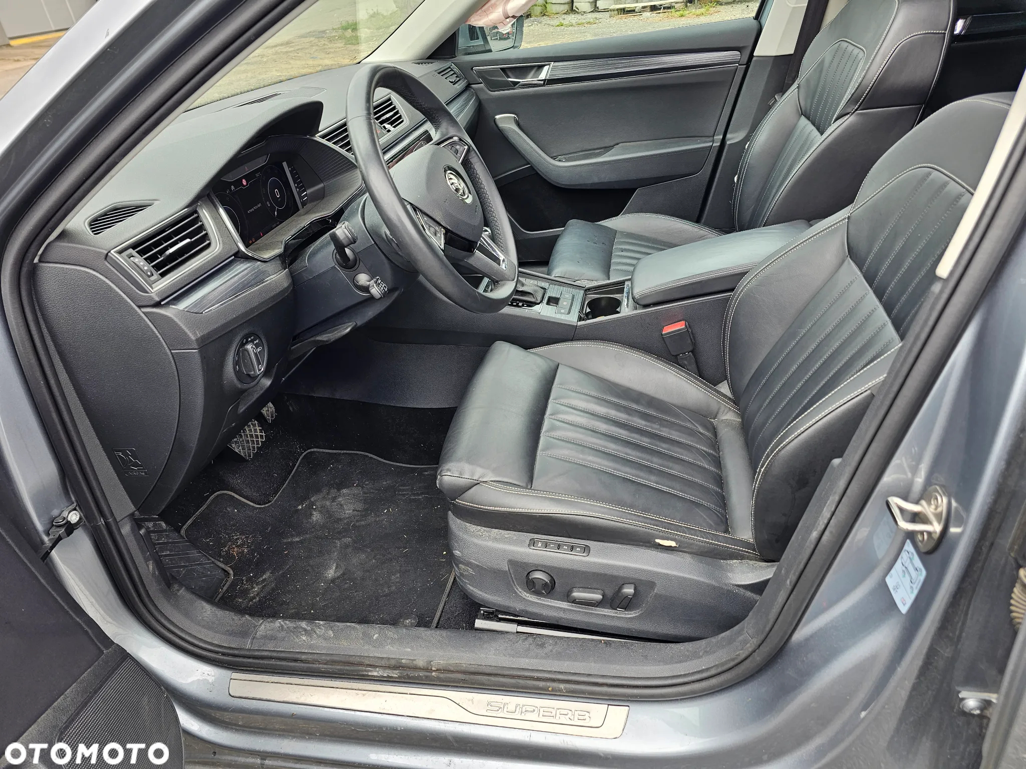 Skoda Superb 2.0 TDI DSG Style - 22