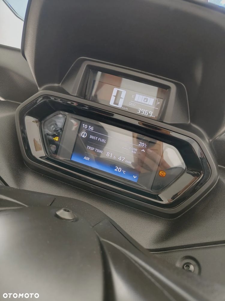 Yamaha X-max - 19