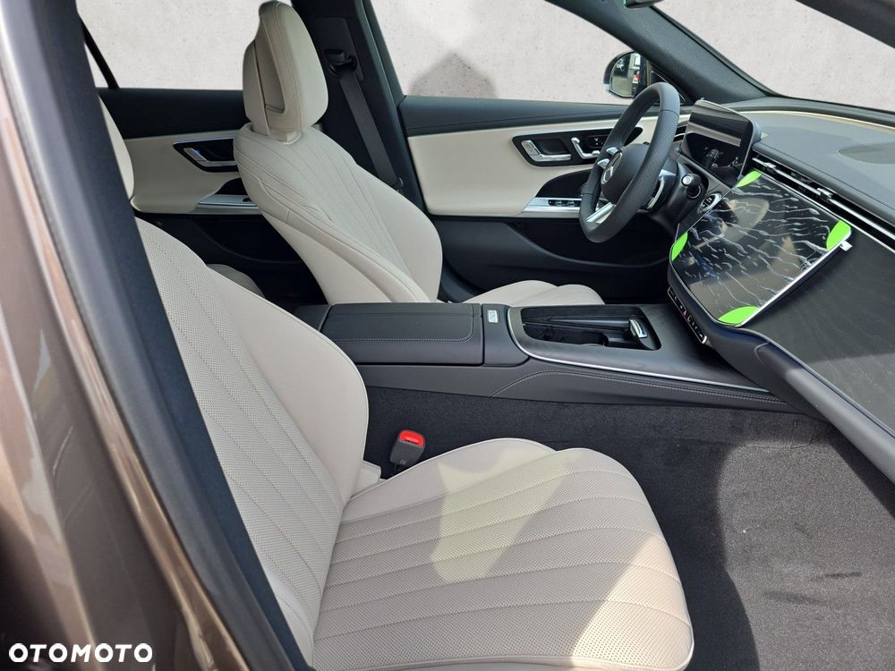 Mercedes-Benz Klasa E - 15