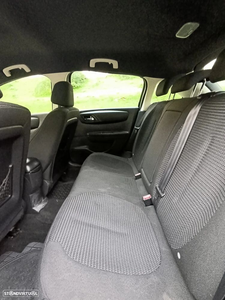Citroën C4 1.6 HDi Exclusive - 22