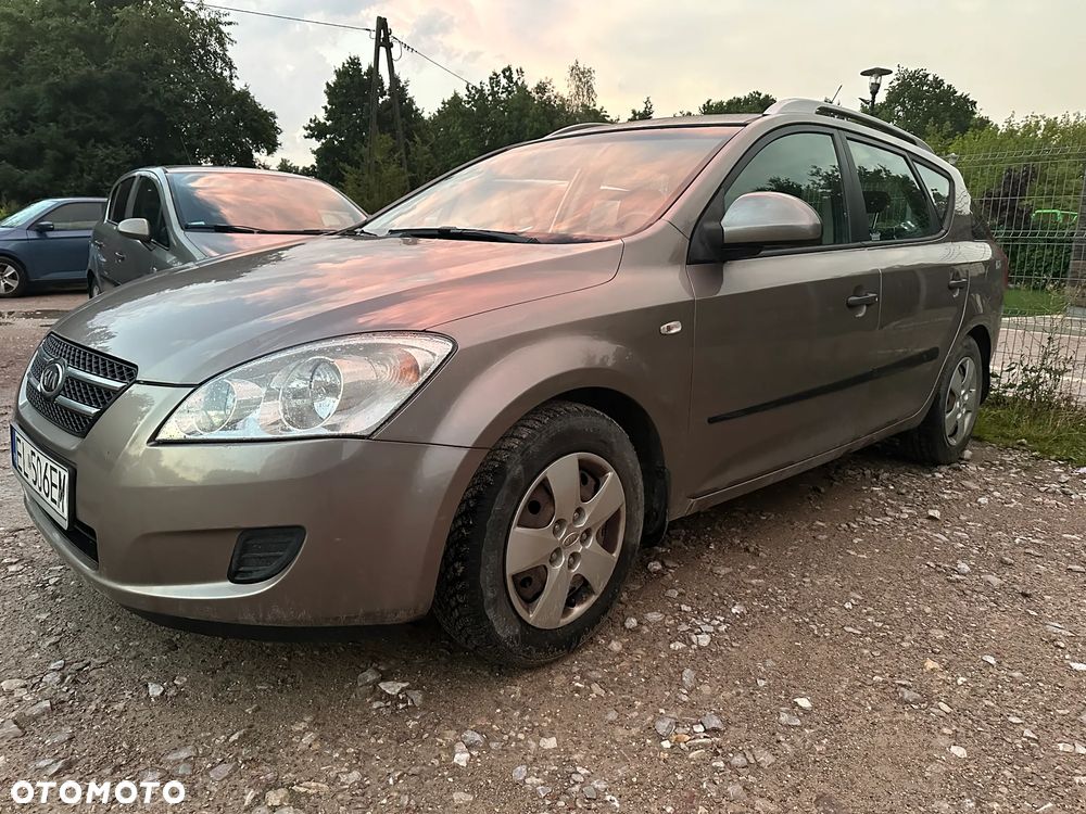 Kia Ceed 1.6 Comfort + - 2