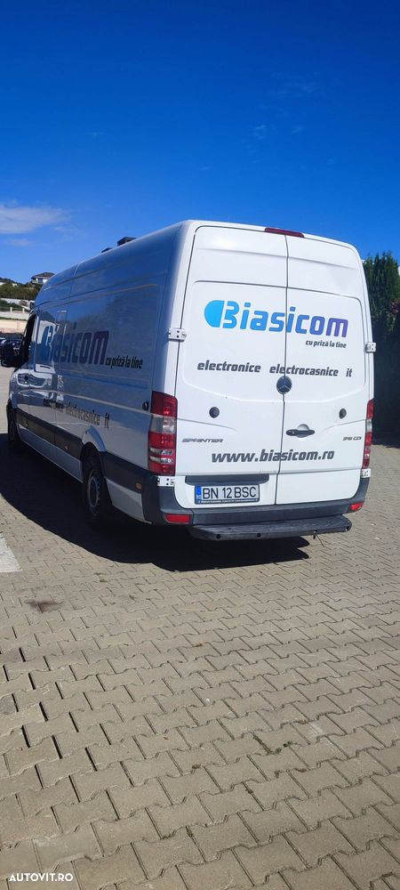 Mercedes-Benz Sprinter - 2