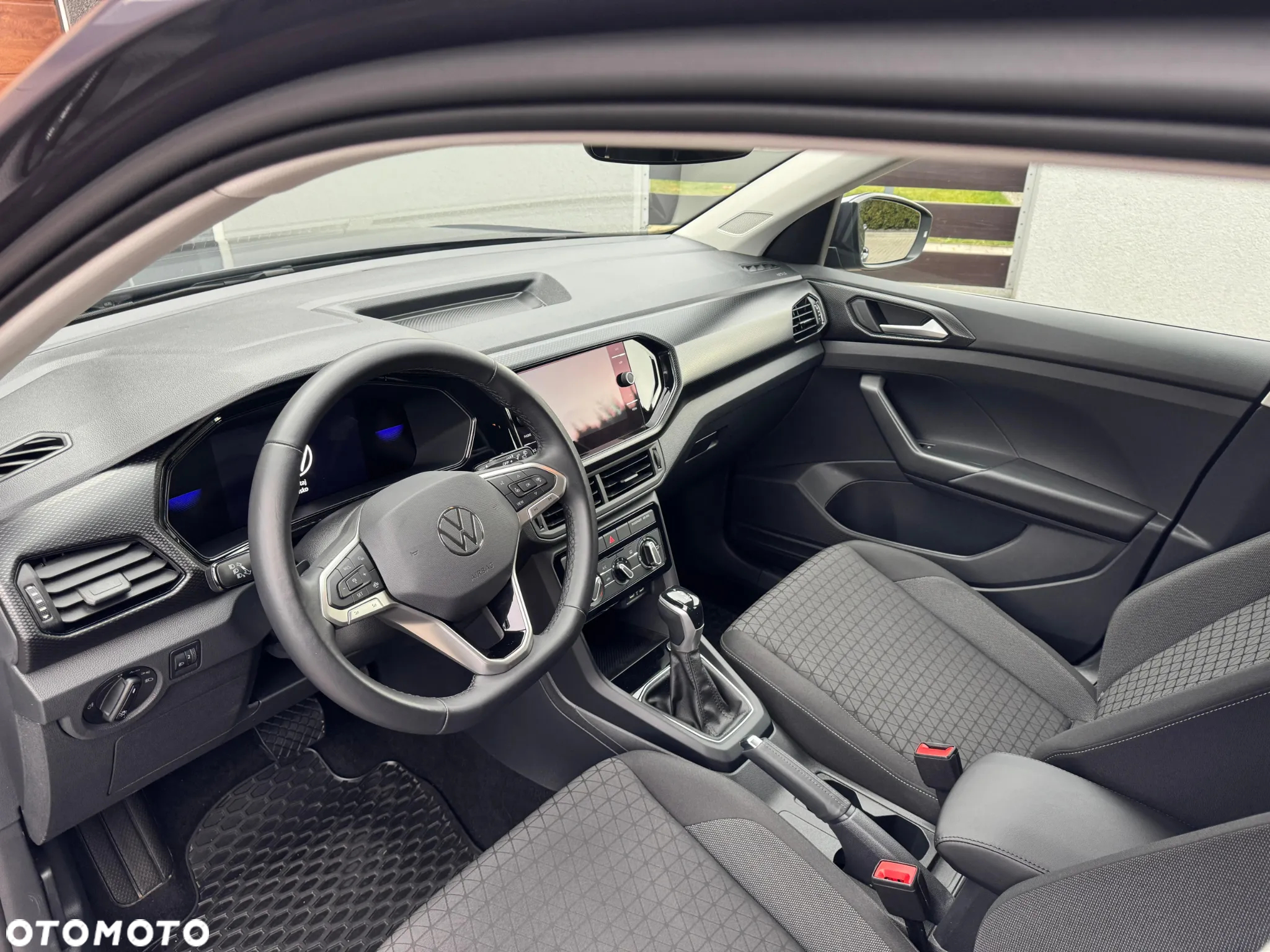 Volkswagen T-Cross 1.0 TSI Style DSG - 28