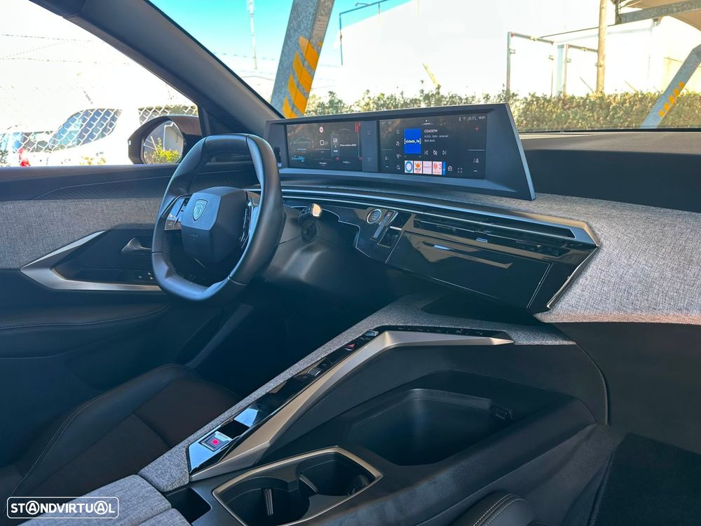Peugeot E-3008 73 kWh Allure - 13
