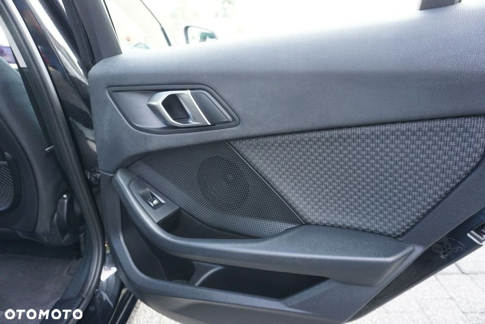 BMW Seria 1 - 19