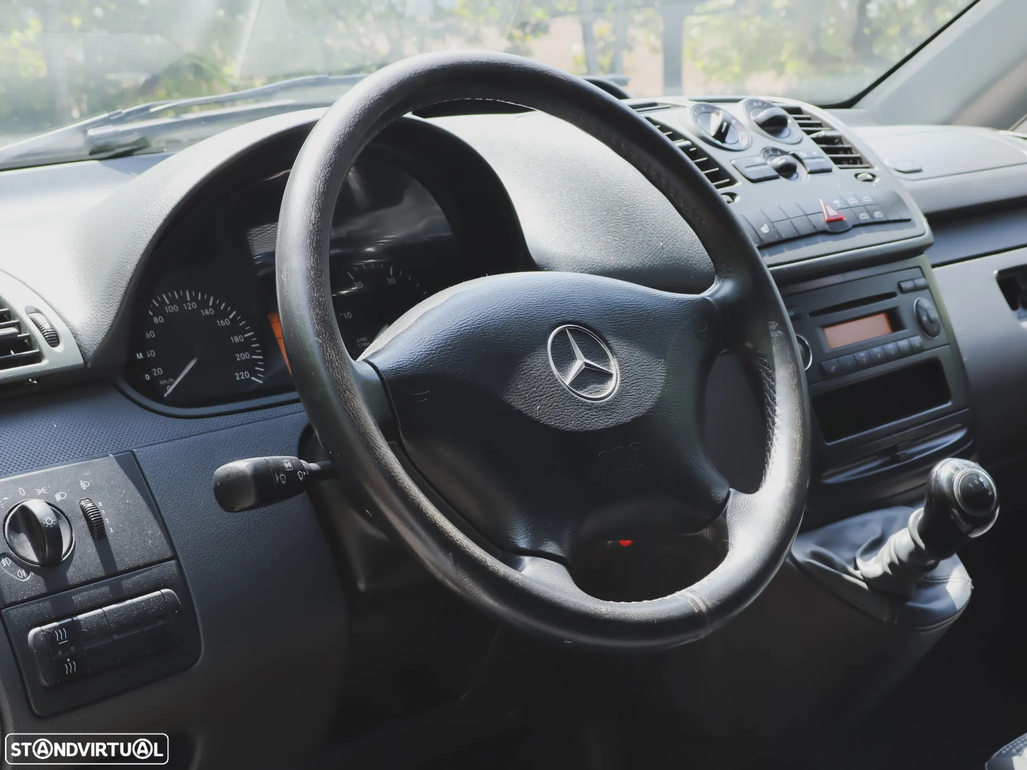 Mercedes-Benz Vito 110CDI Clima Banco Aquecido - 11