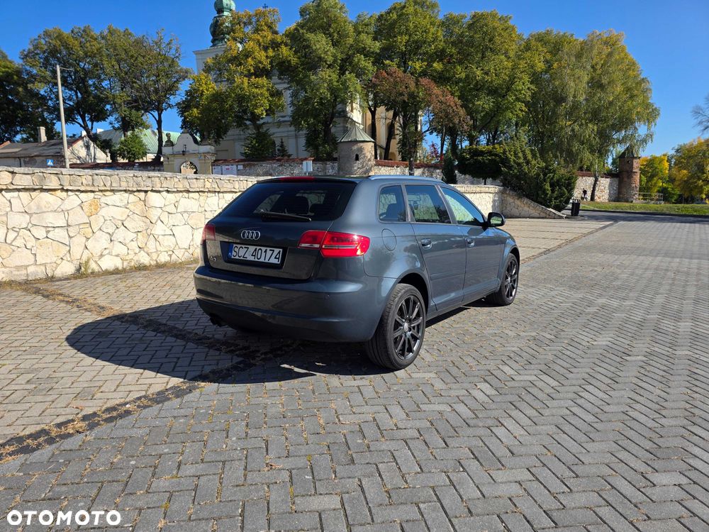Audi A3 Sportback - 3