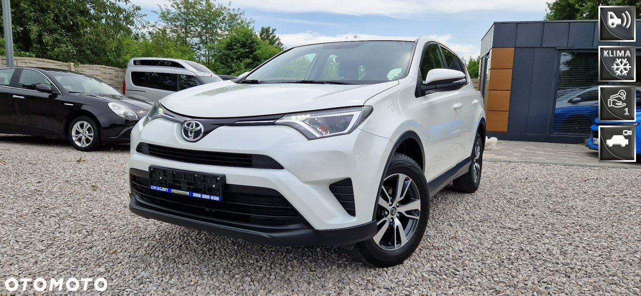 Toyota RAV4 - 1