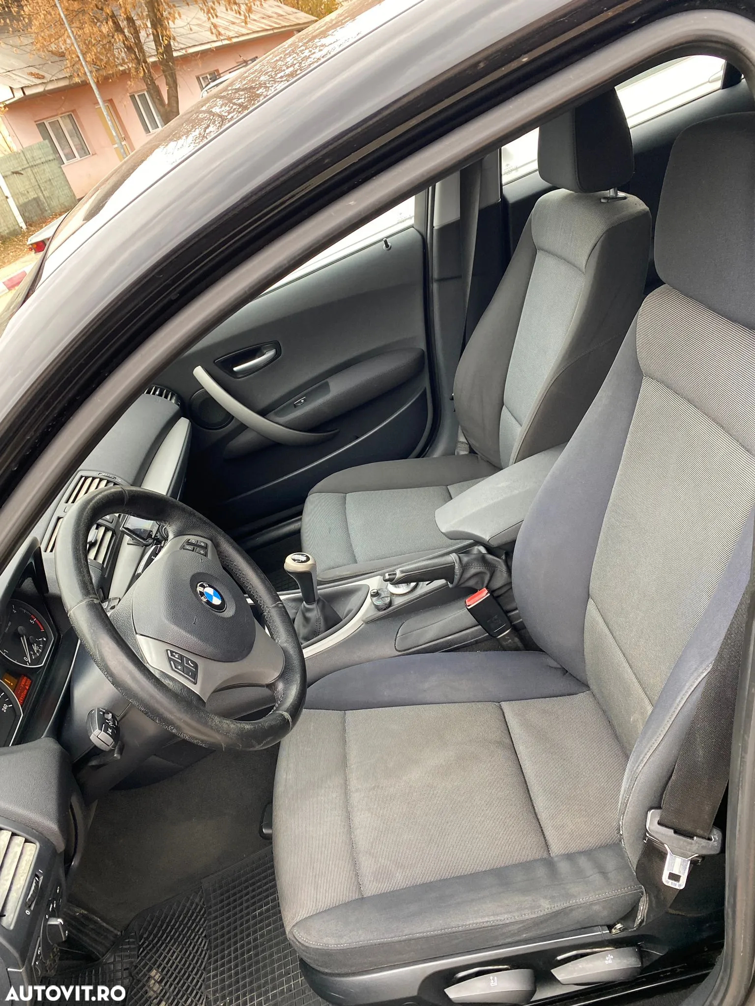 BMW Seria 1 118d DPF - 9